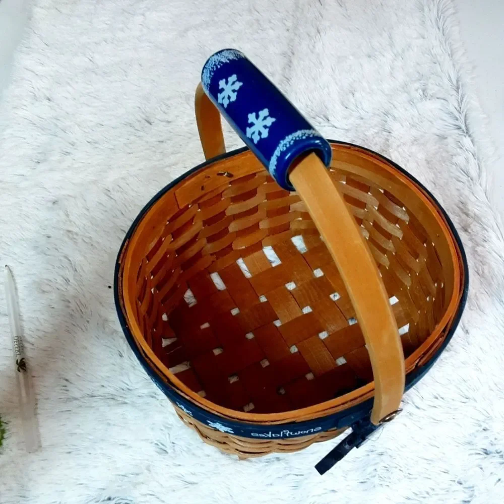 Christmas Wicker Basket With Ceramic Handle Painted Triand Snowmen Ornaments 10